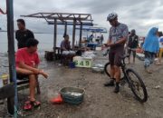 Dekatkan Diri Dengan Masyarakat, Kapolres Palopo Gencarkan Patroli Sepeda