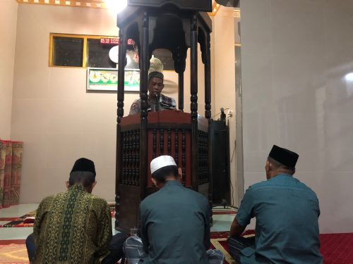 Lanjutan Program Safari Subuh, Polres Soppeng Silaturahmi Bersama Jamaah Masjid Al - Yaqin Togigi Kelurahan Lalabata Rilau