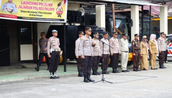 Kapolres Palopo Pimpin Apel Deklarasi Polisi RW