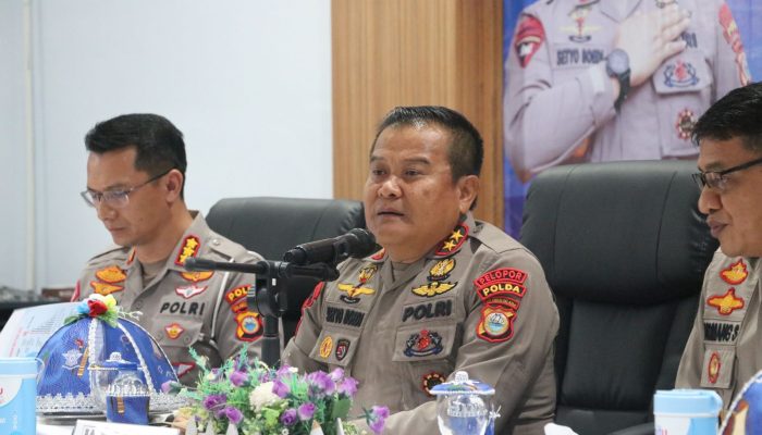 Kapolda Sulsel Pimpin Press Release hasil Operasi Patuh Pallawa 2023