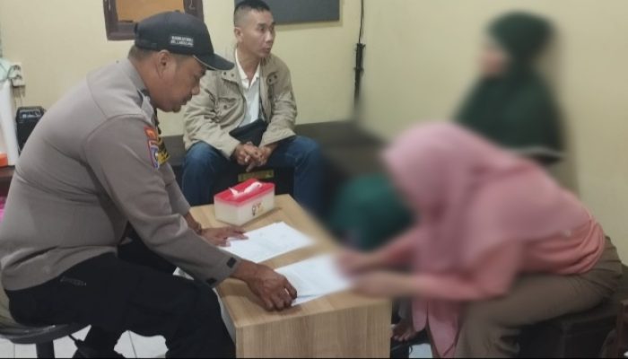 Berselisih Paham, Bhabinkamtibmas Polsek Ujung Damaikan Warganya