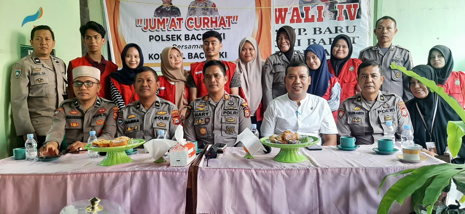 Jumat Curhat, Polsek Bacukiki Terima Keluhan Sampah Berserakan Dan Café Fungsi Ganda