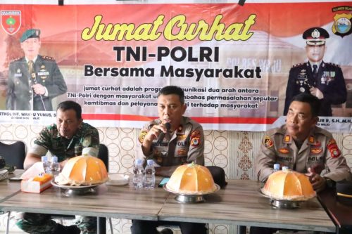 Polres Wajo Dengarkan Curhatan Masyarakat Tempe Dalam Jumat Curhat