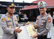 Berdidikasi Tinggi, Kapolres Palopo Ganjar Penghargaan Ke Beberapa Personil