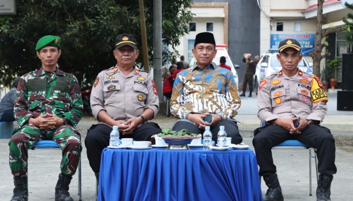 Kapolres Wajo Turunkan Personel Untuk Melakukan Pengamanan Kedatangan Jamaah Haji