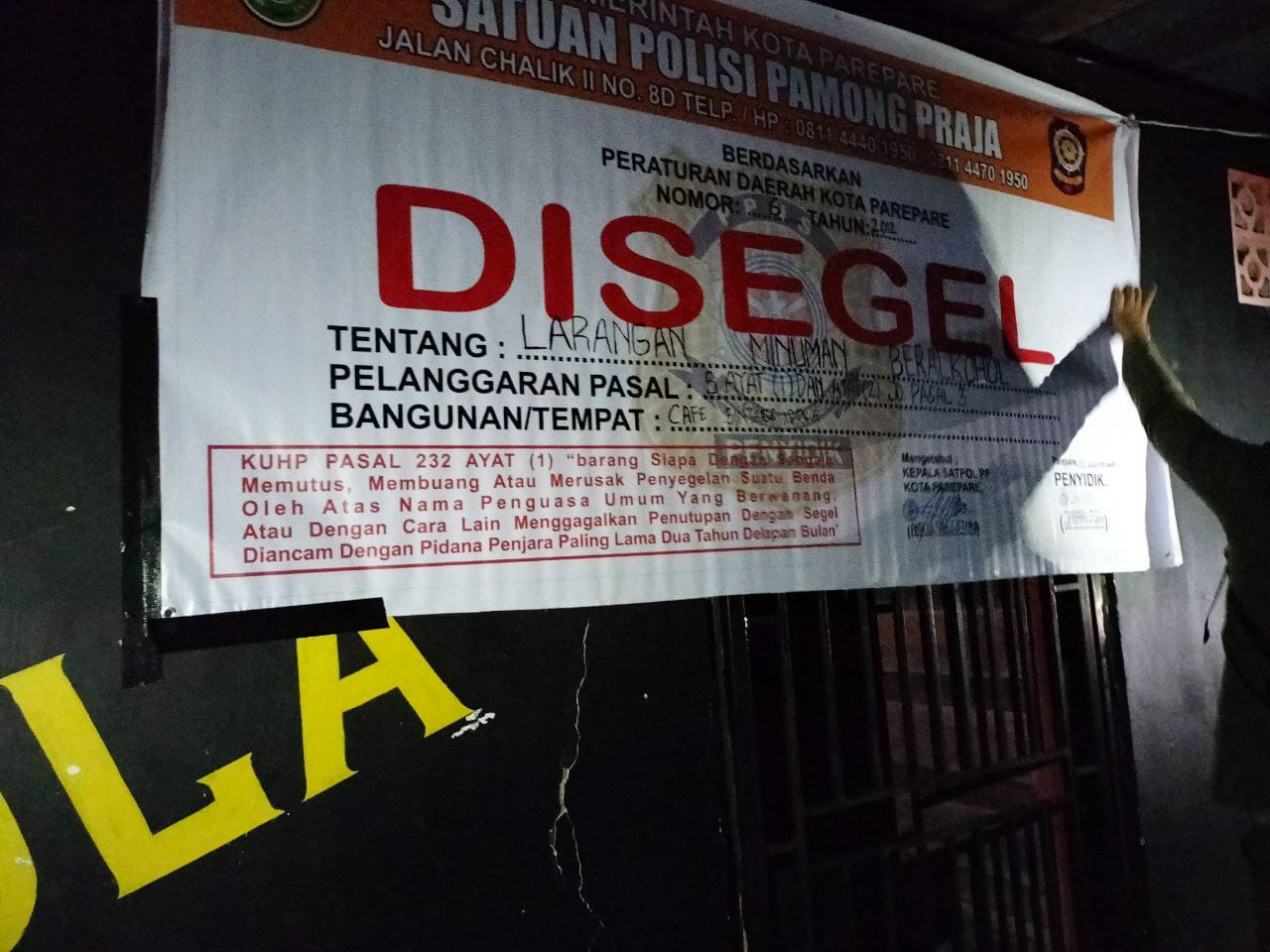 Aparat Gabungan Lakukan Penertiban, 1 Cafe Fungsi Ganda Disegel