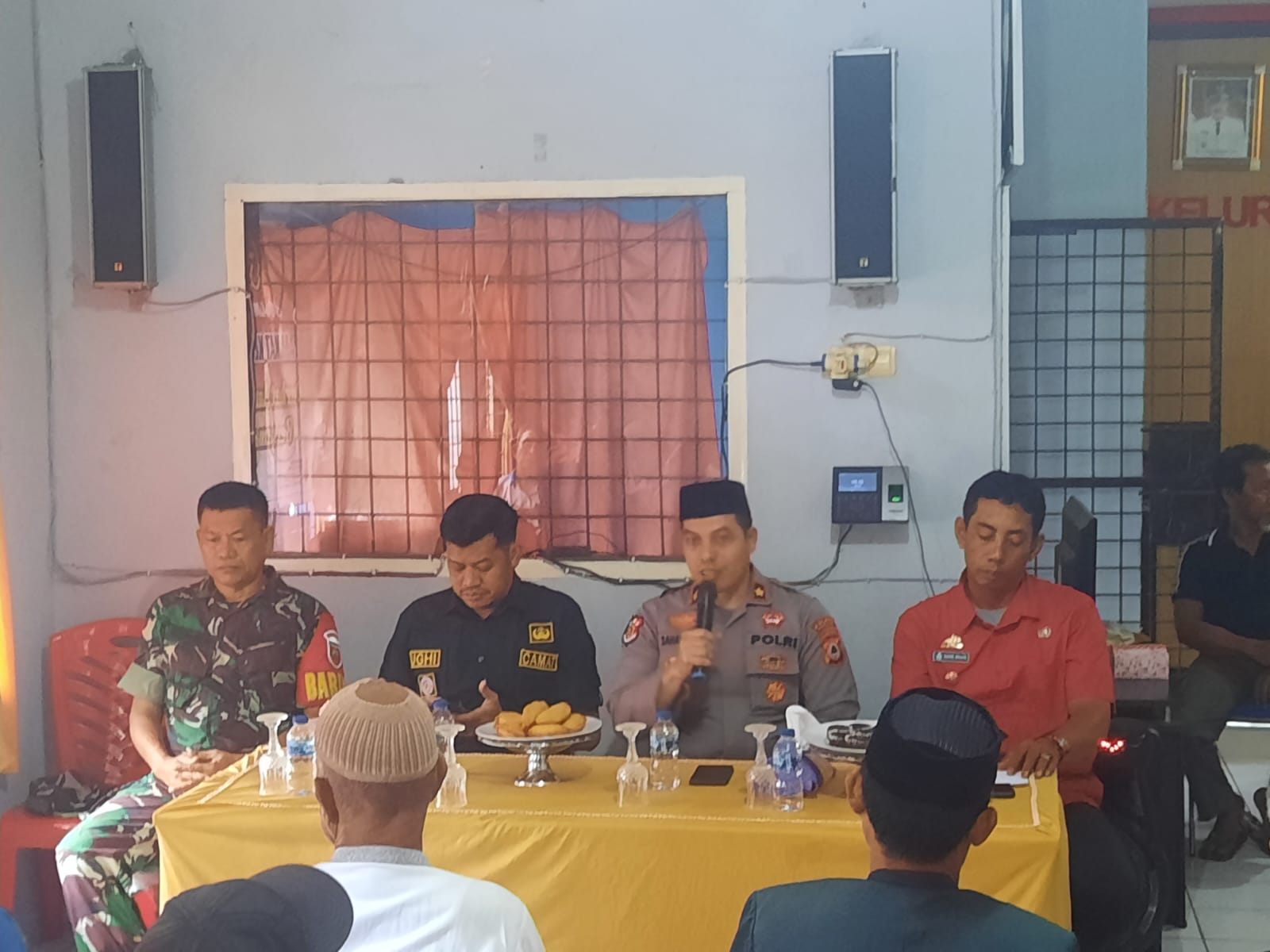 Jumat Curhat Berlanjut, Kapolsek Bersama Camat Watang Sawitto Dengar Curhat Warga Bentengnge