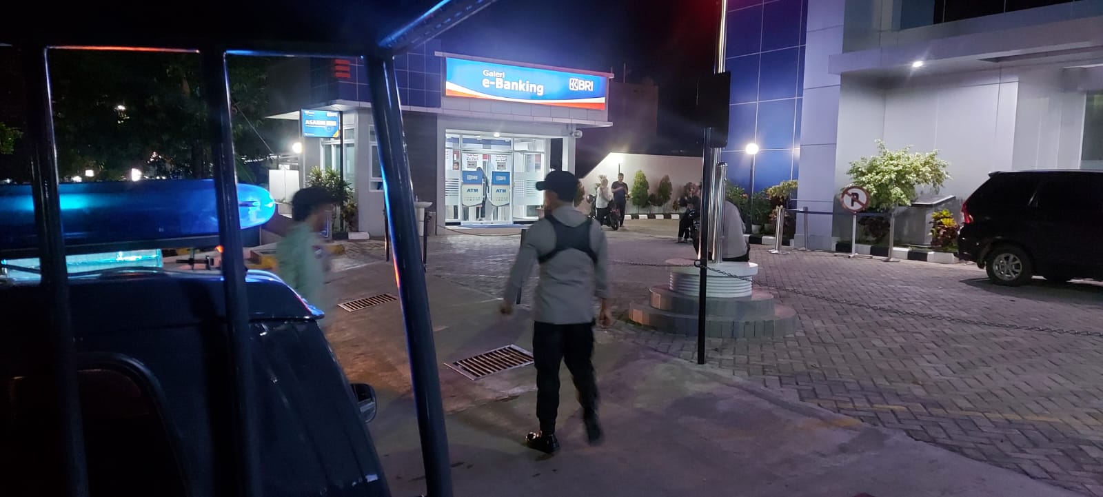 Beri Rasa Aman dan Nyaman, Personel Polsek Tempe Polres Wajo Terus Gencarkan Patroli Malam