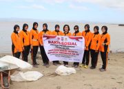 HUT Polwan Ke-75, Polwan Polres Sidrap Gelar Kerja Bakti Bersih Lingkungan