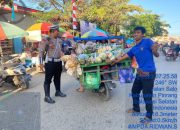 Ciptakan Kamseltibcar Lantas Personil Polsek Watang Sawitto Lakukan Pengaturan Lalu lintas