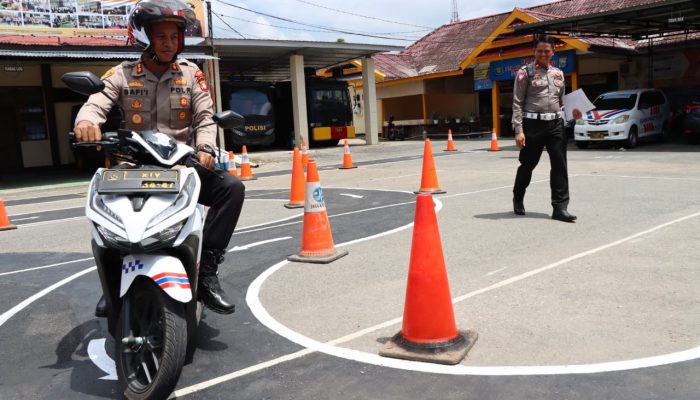 Polres Palopo terapkan Aturan Baru Uji Praktik SIM C, AKBP Safi’i: Tak Sulit Insyallah Bisa Lulus