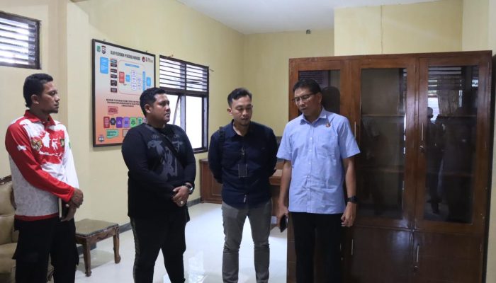 Didampingi Kapolres Sidrap Dir Narkoba Polda Sulsel Kunjungi Posko Kampung Bebas Narkoba