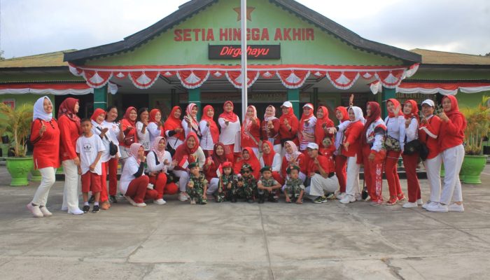 Gotong Royong dan Kebanggaan Bangsa: Serempak Jalan Santai Memeriahkan HUT RI ke-78 oleh Persit KCK Cabang XLIV Kodim 1420 Sidrap