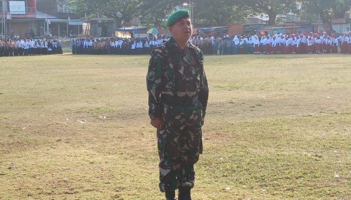 Paskibra Dua Pitue Berjaya: Kepemimpinan Serka M Jafar Musa dalam Upacara Bendera Meriahkan HUT RI ke-78