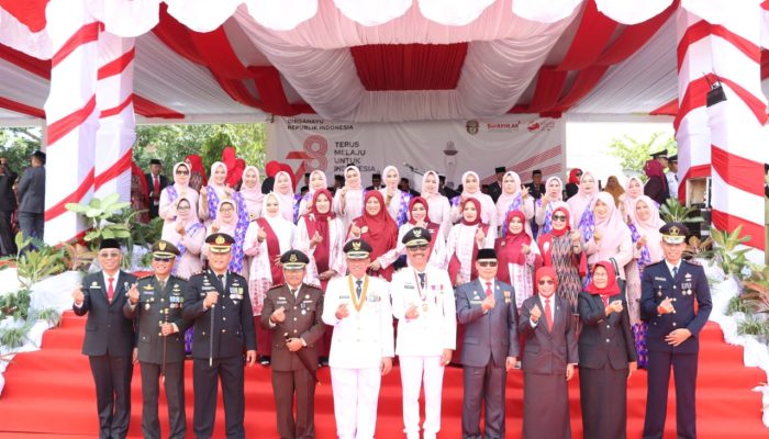 Kapolres Wajo Mengikuti Upacara Peringatan Detik Detik Proklamasi Kemerdekaan RI ke 78 Tahun