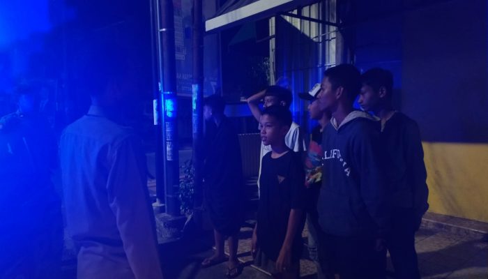 Pastikan Wilayah Hukum Aman Dan Kondusif, Polsek Watang Sawitto Laksanakan Patroli
