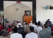 Safari Jum’at di Masjid Al-Furqan, Kasat Binmas Polres Palopo Sampaikan ini ke Warga