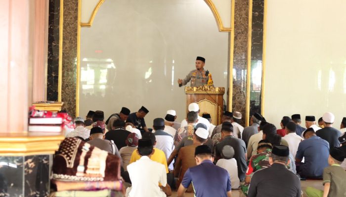 Safari Jumat di Masjid Al – Furqon Jerae, Kapolres Soppeng Imbau Jamaah Sambut Tahapan Pemilu Dengan Bijak Bermedsos