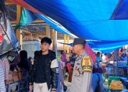 Guna Beri Rasa Aman dan Nyaman Bhabinkamtibmas Polsek Takkalala Laksanakan Patroli Dialogis Di Pasar Paneki