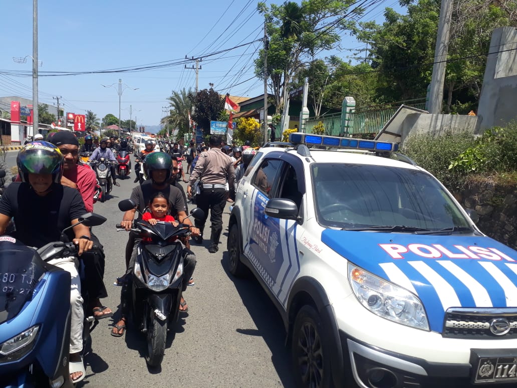 Sat Lantas Polres Palopo Lakukan Pengawalan Jenasah Ke Pemakaman