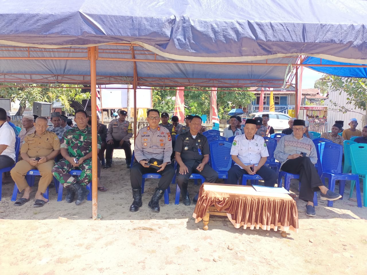 Kapolsek Panca Lautang Menghadiri Peletakan Batu Pertama Pembamgunan Mushollah Hj. Ghalia