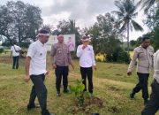 Polsek Majauleng Polres Wajo Gelar POLRI Lestarikan Negeri Penghijauan Sejak Dini