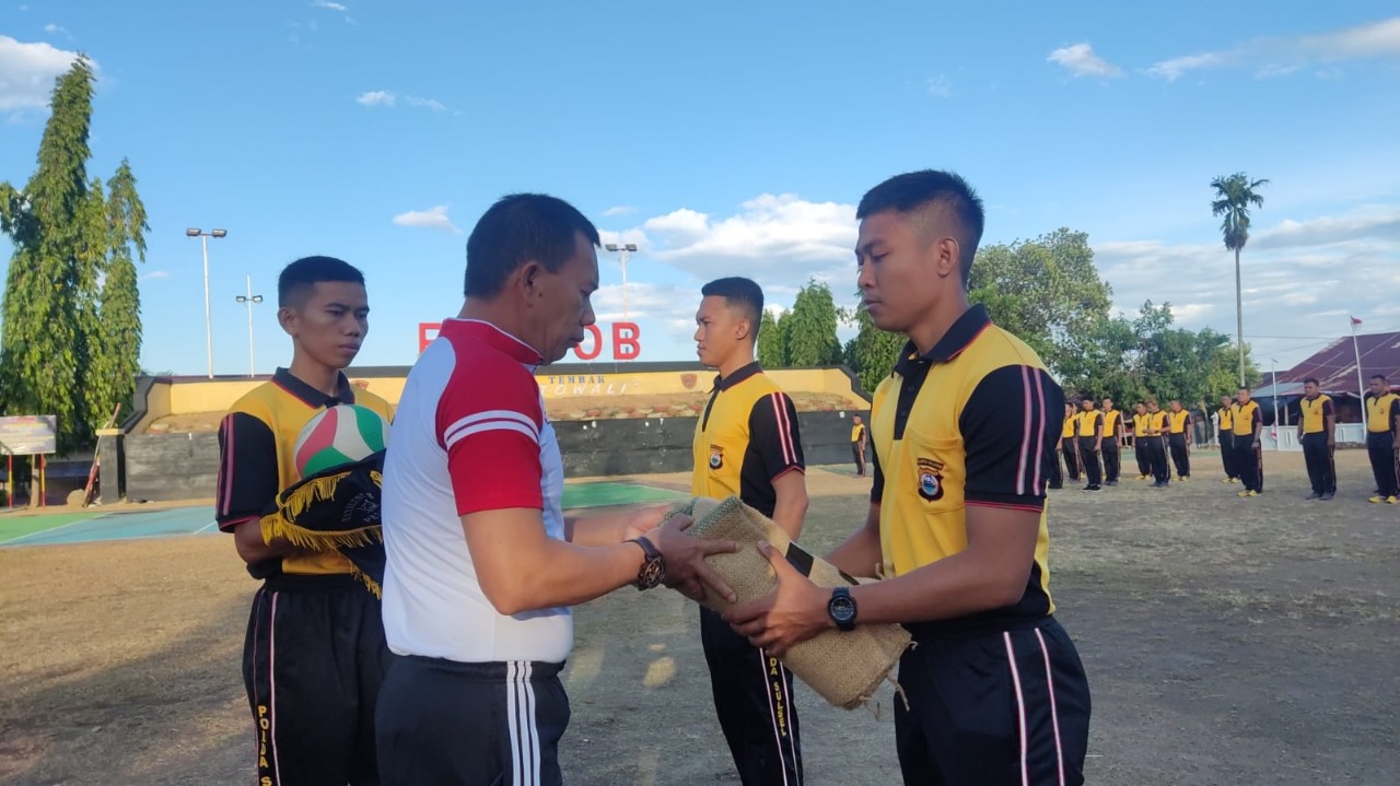 Meriahkan HUT RI Ke 78 Brimob Pare-Pare Laksanakan Senam dan Jalan Santai