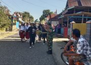 Semarak Karnaval di Sidrap: Babinsa Turut Jaga Keamanan dan Ketertiban