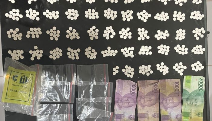 2 Pelaku Ribuan Obat Daftar G Tanpa Izin Edar Kembali Diamankan Petugas Satresnarkoba Polres Toraja Utara