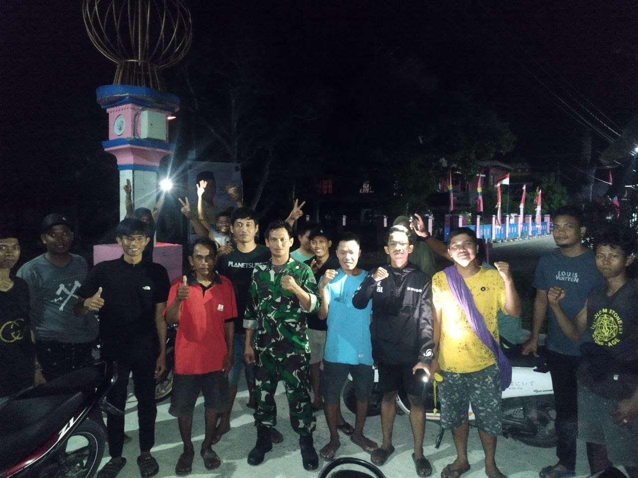 Kegiatan Komsos Desa Tonronge, Babinsa dan Pemuda Edukasi Anti Miras dan Narkoba