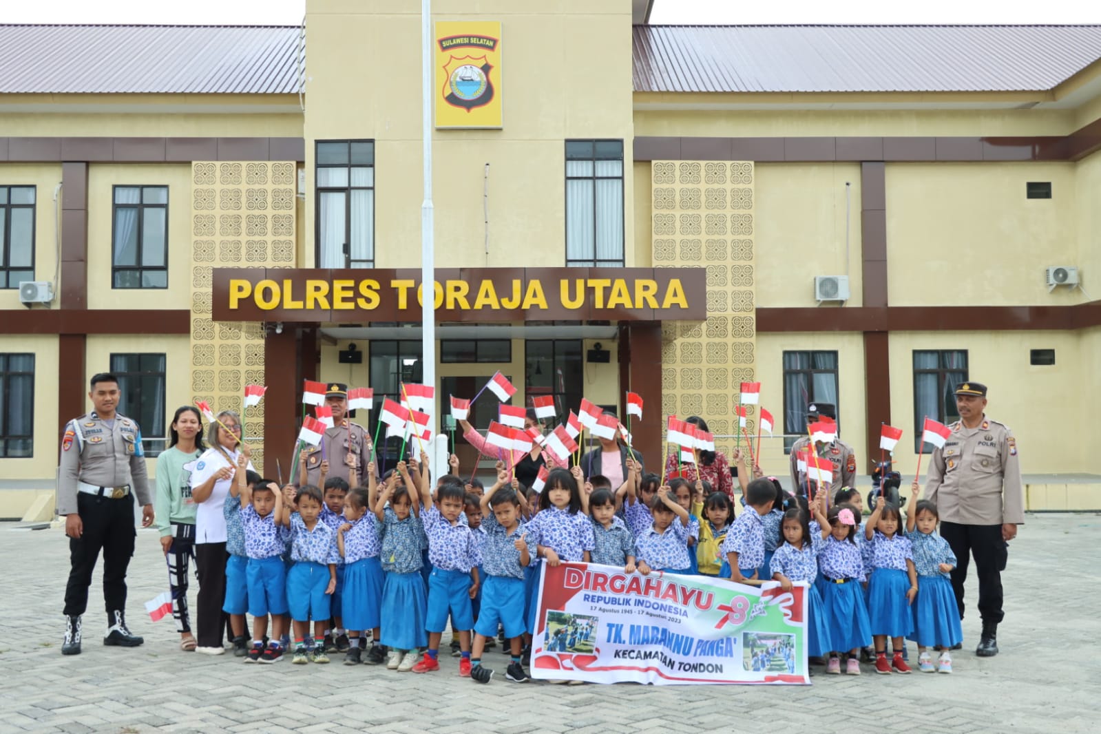 Polres Toraja Utara Terima Kunjungan Murid TK Marannu Panga’ Wujudkan Polisi Sahabat Anak