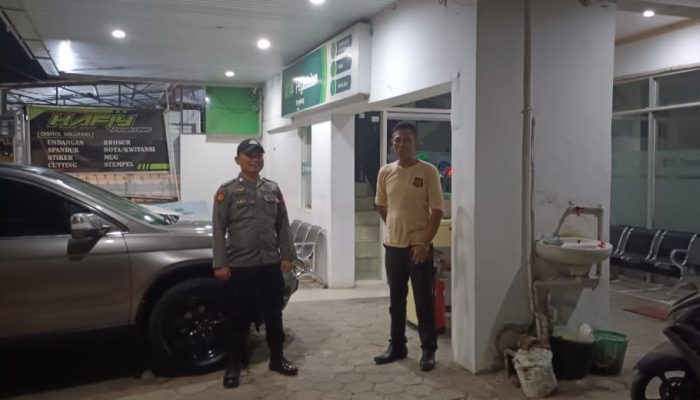 Ciptakan Situasi Kamtibmas yang Kondusif, Polsek Tempe Polres Wajo Laksanakan Patroli Biru
