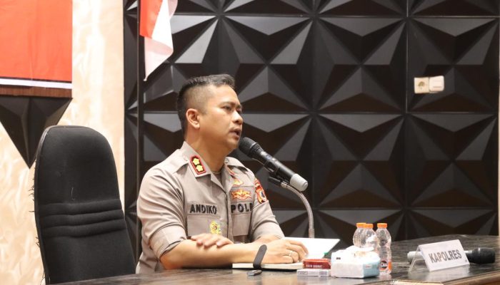 Tingkatkan Kinerja, Kapolres Pinrang Pimpin Anev Bhabinkamtibmas