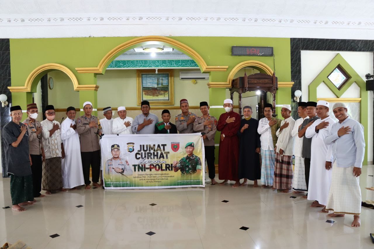 Kapolres Palopo Laksanakan Safari Jumat Di Masjid Al-Jihadi
