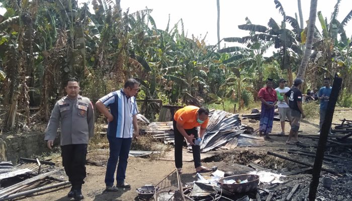 Kebakaran Rumah Di Surae, Kapolsek Tempe : Sementara di Dalami Penyebap Kebakarannya