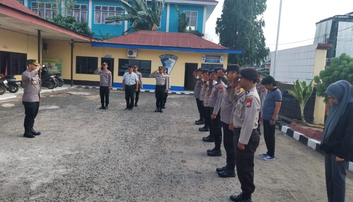 Pimpin Apel Pagi, Kapolsek Watang Sawitto Tekankan Tingkatkan Patroli dan Pelayanan Masyarakat