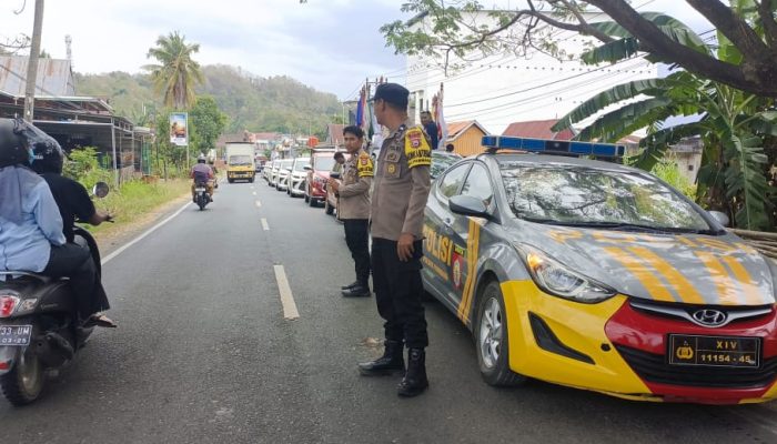 Kapolsek Pammana Polres Wajo Pimpin Pengamanan dan Pengawalan Kirap Pemilu