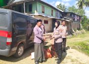 Peduli Sesama, Program Seribu Polres Sinjai Berikan Bantuan Sembako Ke Pondok Pesantren