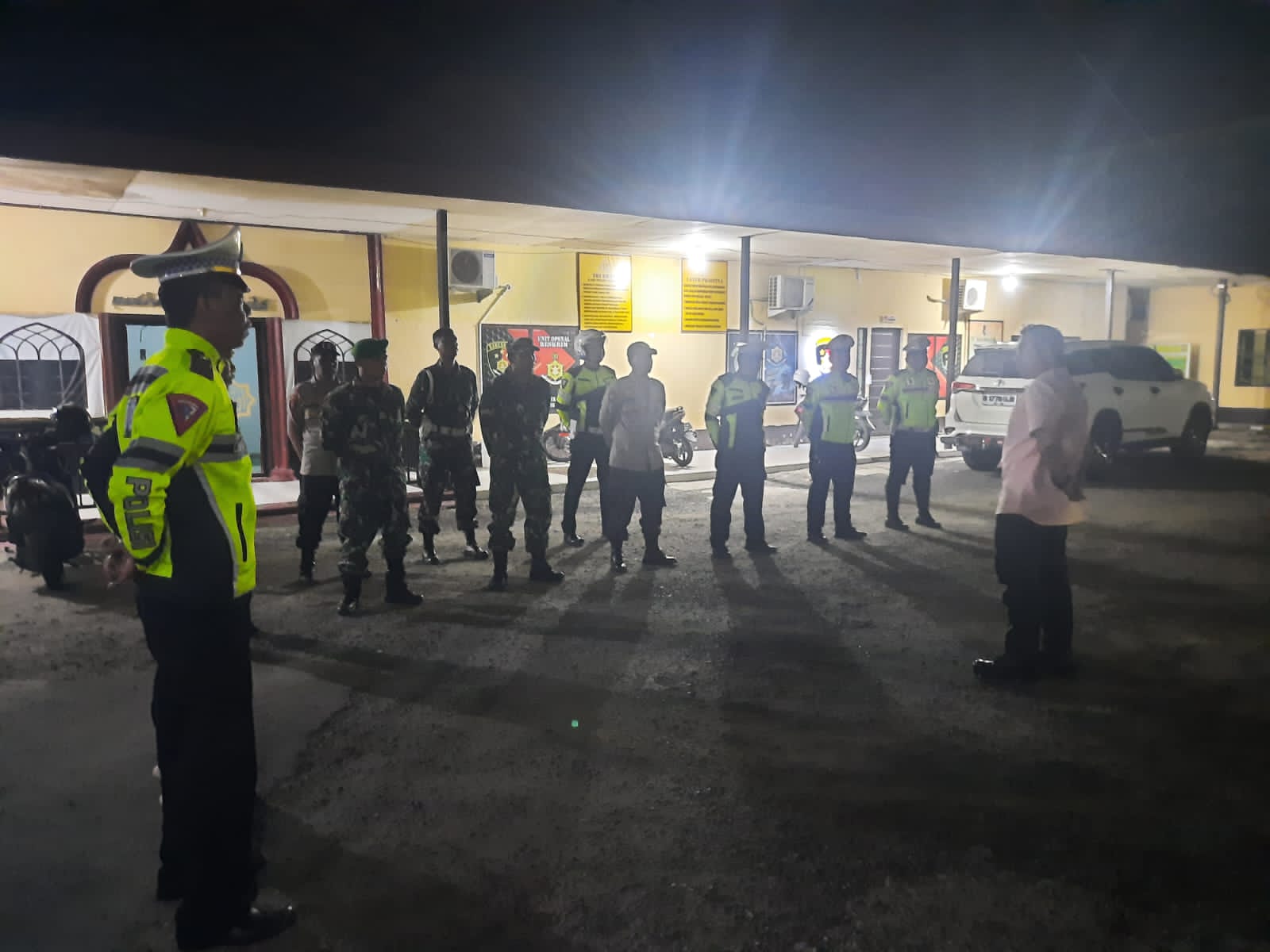 TNI-Polri Di Watang Sawitto Bermalam Minggu Bersama, Ini Tujuannya