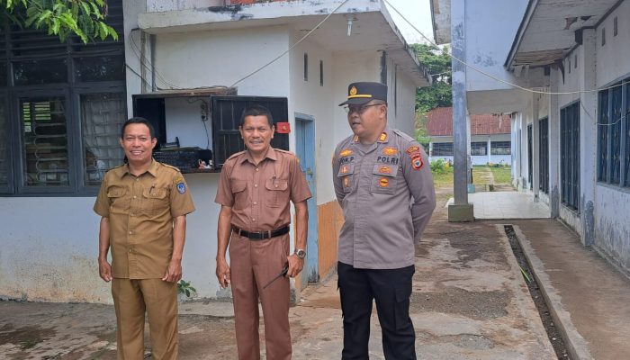 Kapolsek Wara Polres Palopo Pimpin Upacara Di SMA 1 Palopo