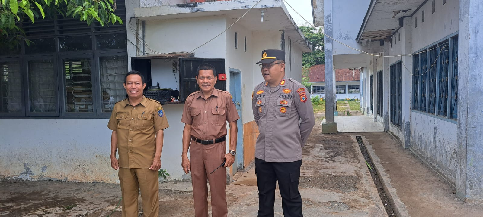 Kapolsek Wara Polres Palopo Pimpin Upacara Di SMA 1 Palopo