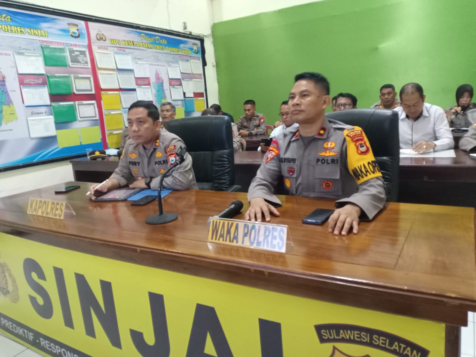 Melalui Zoom Meeting, Kapolres Sinjai Pimpin Anev Gangguan Kamtibmas Mingguan.