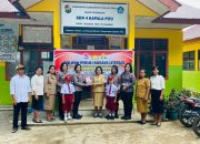 Polwan Polres Toraja Utara Bagikan Buku Bacaan dan Buku Tulis Dukung Budaya Literasi di Indonesia