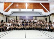 Polres Parepare Gelar Seminar Membangun Mental Positif Dan Kolaborasi Kerja Yang Bahagia