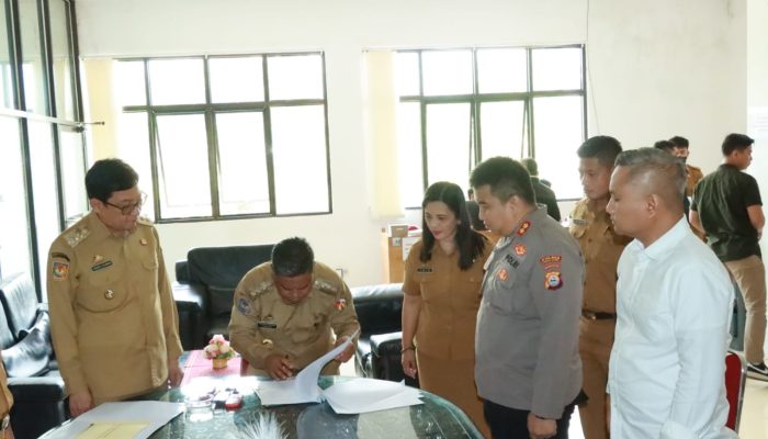 Kapolres Toraja Utara Di Dampingi kasat Narkoba Teken MOU Bersam Pemkab, Ini Isinya