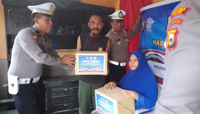 Peringati Hari Lalu Lintas Bhayangkara ke-68, Satlantas Polres Bone Gelar Baksos