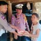 Sambut HUT Lalu Lintas Bhayangkara ke-68, Sat Lantas Polres Toraja Utara Berikan Bantuan Sembako Kepada Warga
