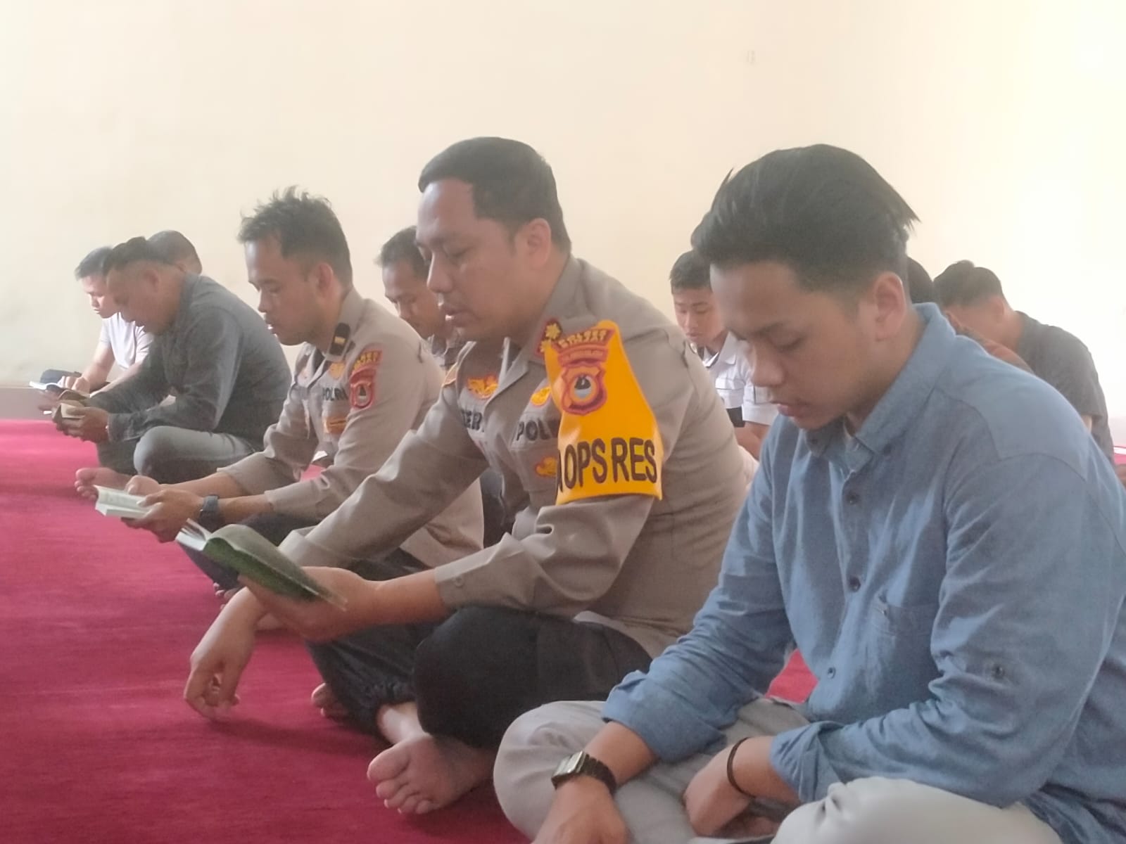 Kapolres Sinjai Pimpin Binrohtal, Yasinan dan Doa Bersama Guna Tingkatkan Iman dan Taqwa Personel