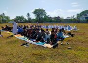 Babinsa Alesaleoe Serda Isman Andil Bersama Masyarakat Salat Istisqa Meminta Hujan