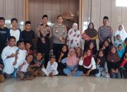 Program 1000 Polres Sinjai, Beri Bantuan Al-Qur’an dan Tali Asih di Mesjid Nurul Muttaqin